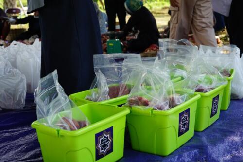 Penimbangan daging qurban